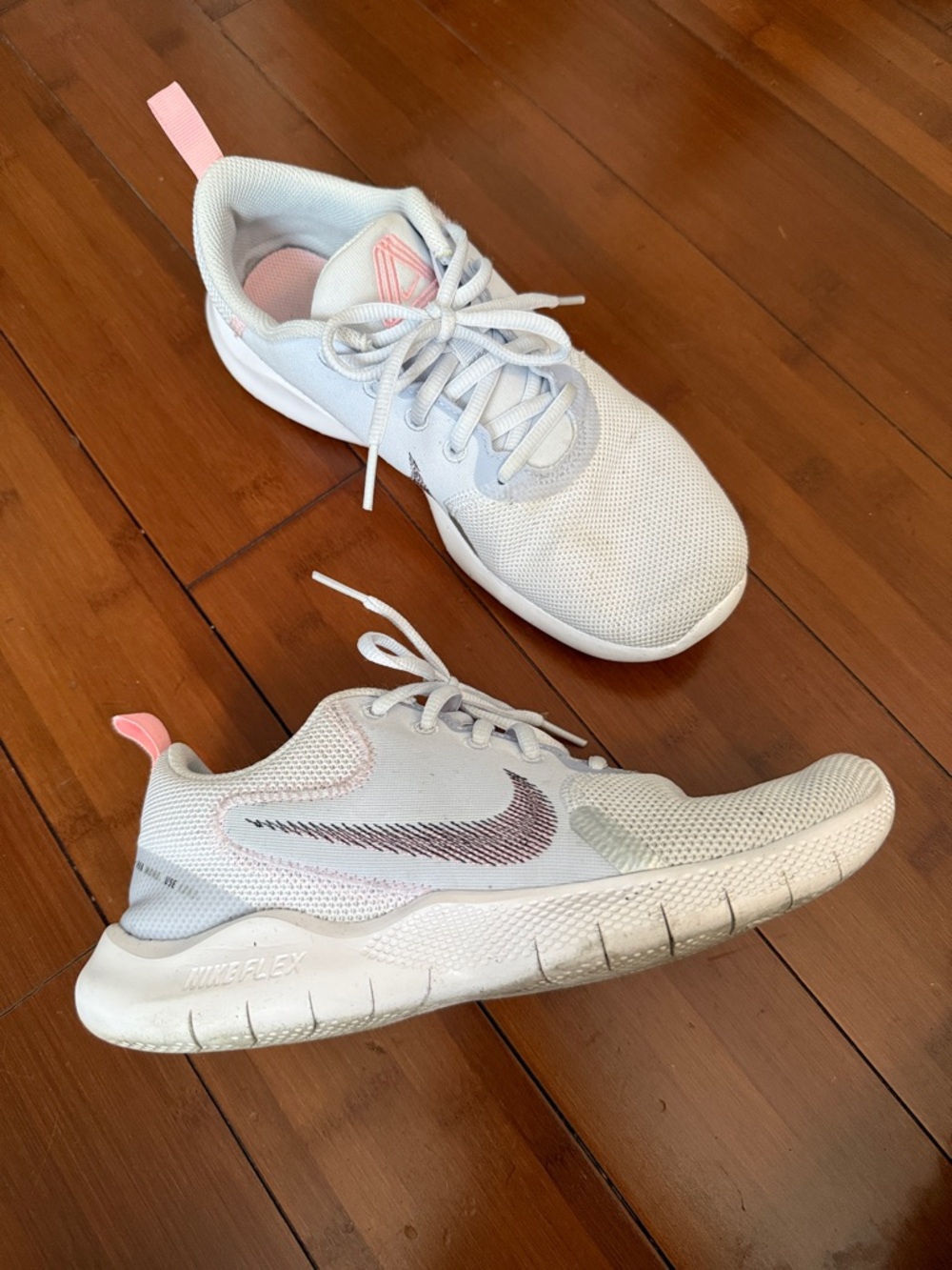 Nike Womens White & Pink Lightweight Running Shoes 8.5